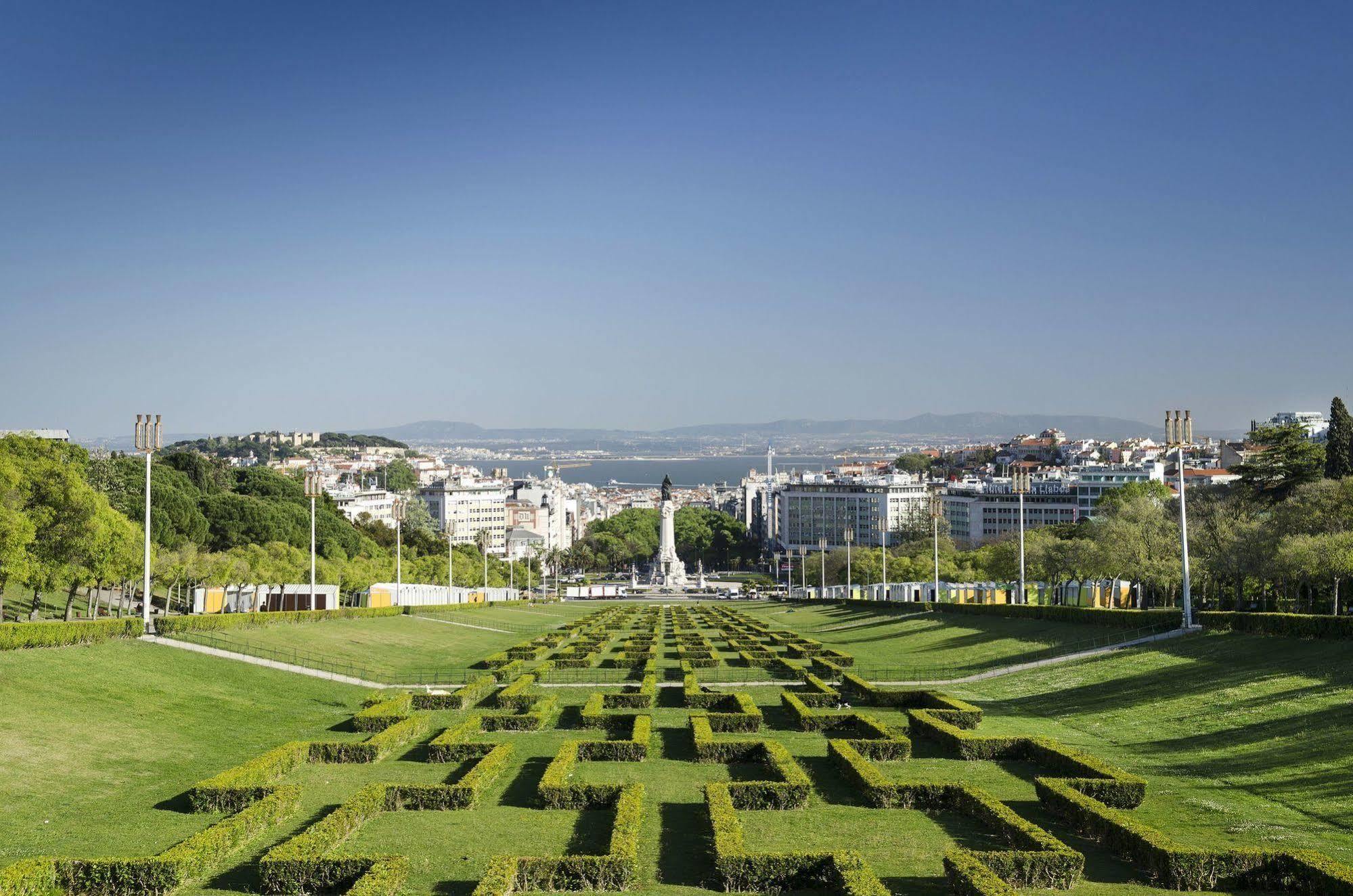 Real Residencia - Apartamentos Turisticos Lisbon Bagian luar foto
